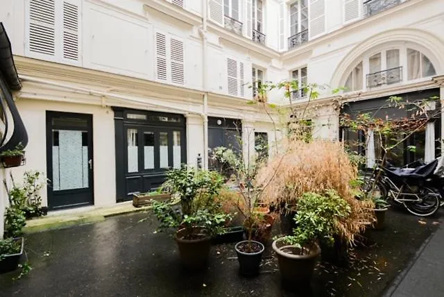 Apartmán New And Renovated Amazing Flat In Heart Of Paříž