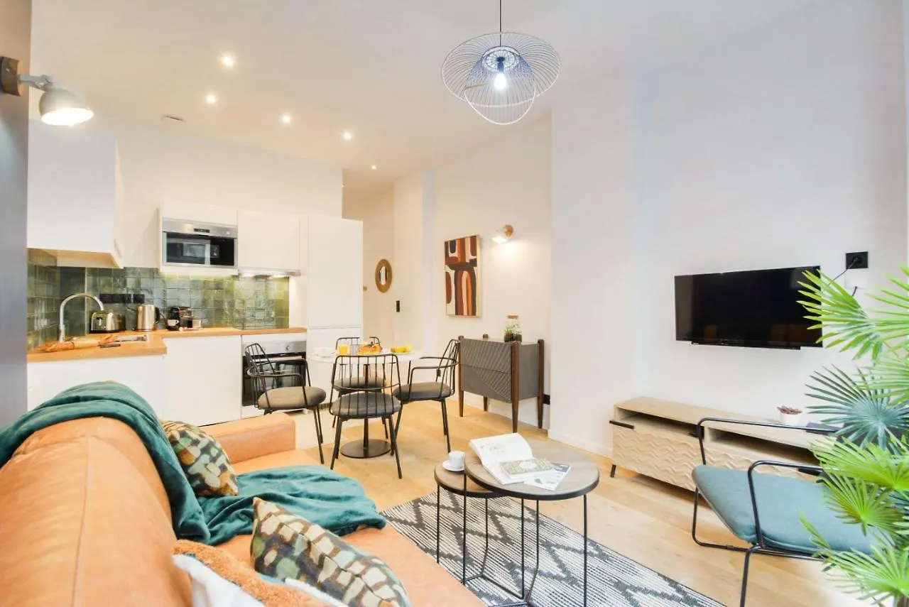 Apartmán New And Renovated Amazing Flat In Heart Of Paříž 0*,  Francie